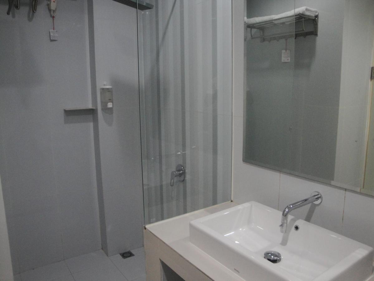 Bella Vita Hotel Kupang  Exteriör bild