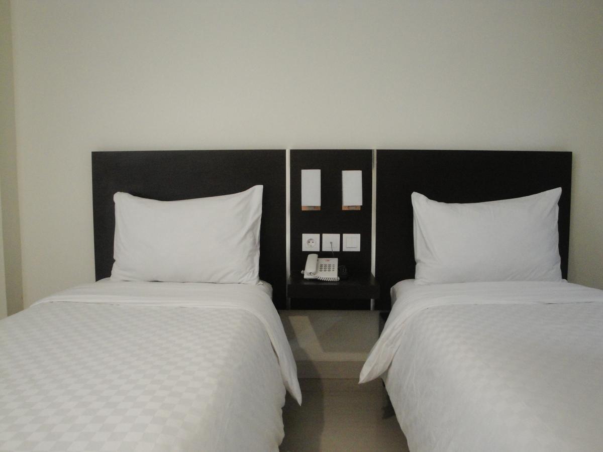 Bella Vita Hotel Kupang  Exteriör bild