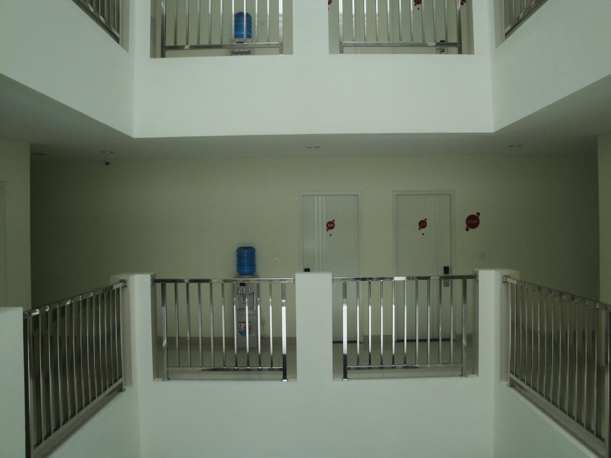Bella Vita Hotel Kupang  Exteriör bild